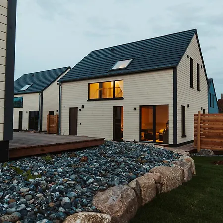 Ferienhaus Neu Rügen Resørt Großzügige, Gemütliche Doppelhaushälfte Jonte Mit Terrasse