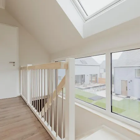 Neu Rügen Resørt Großzügige, Gemütliche Doppelhaushälfte Jonte Mit Terrasse Ferienhaus